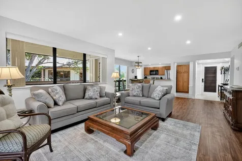 368 Brackenwood Circle Palm Beach Gardens FL 33418