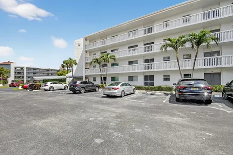 3326 Arcara Way Greenacres FL 33467