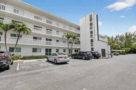 3326 Arcara Way Greenacres FL 33467