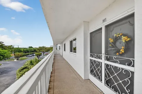 3326 Arcara Way Greenacres FL 33467