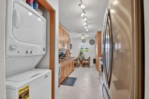 3326 Arcara Way Greenacres FL 33467
