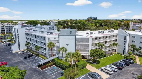 3326 Arcara Way Greenacres FL 33467