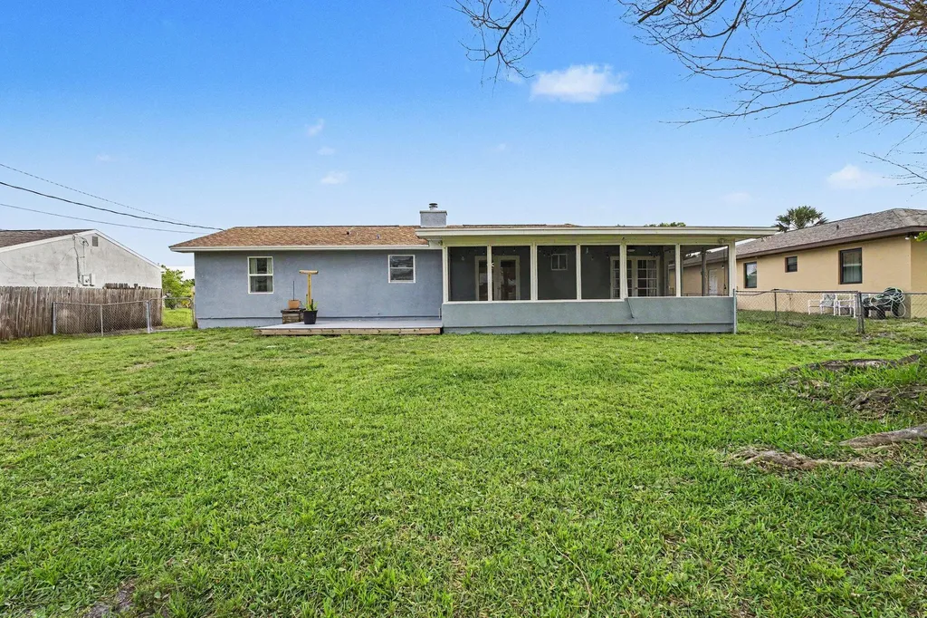 2174 Dickens Street NE Palm Bay FL 32907