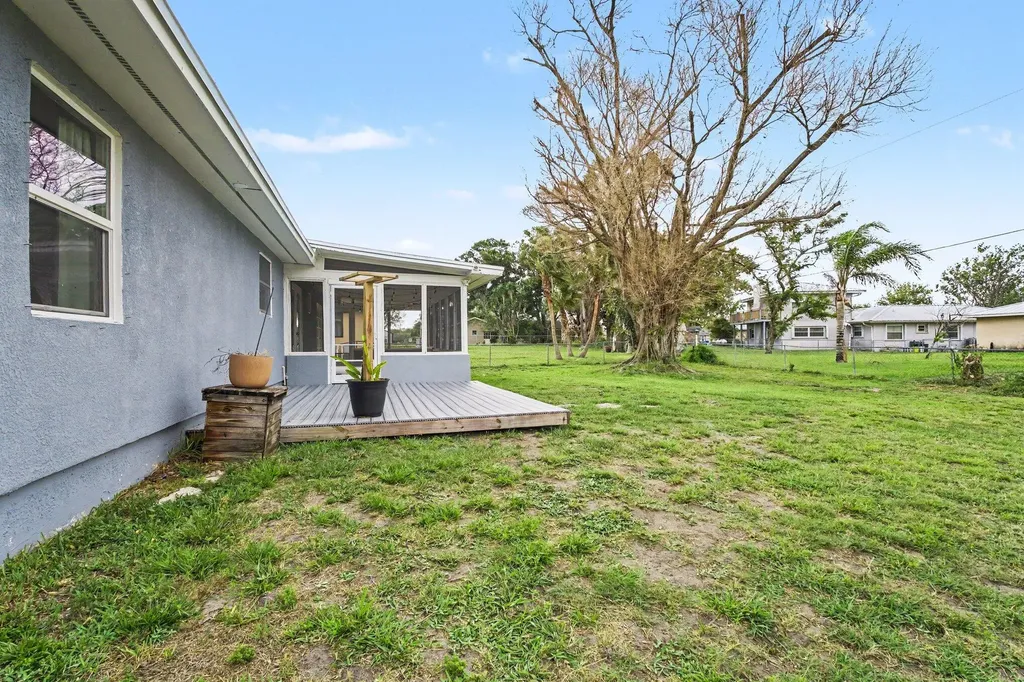 2174 Dickens Street NE Palm Bay FL 32907