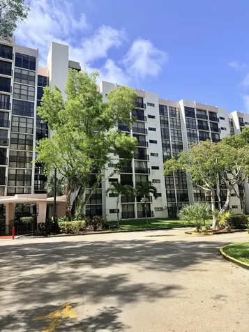 17021 N Bay Road Sunny Isles Beach FL 33160