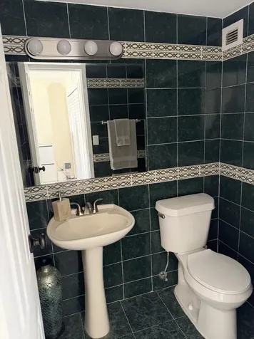 17021 N Bay Road Sunny Isles Beach FL 33160