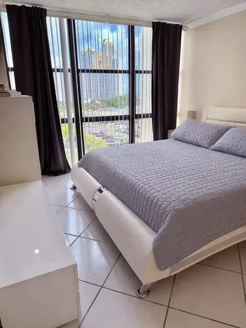 17021 N Bay Road Sunny Isles Beach FL 33160