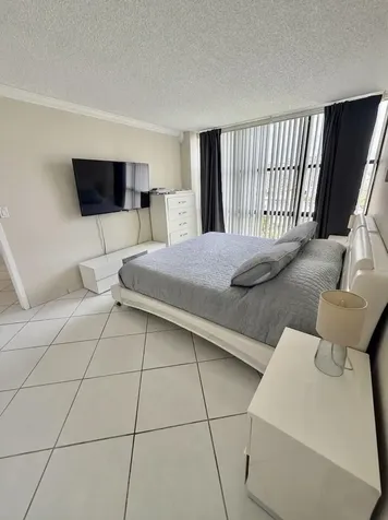 17021 N Bay Road Sunny Isles Beach FL 33160