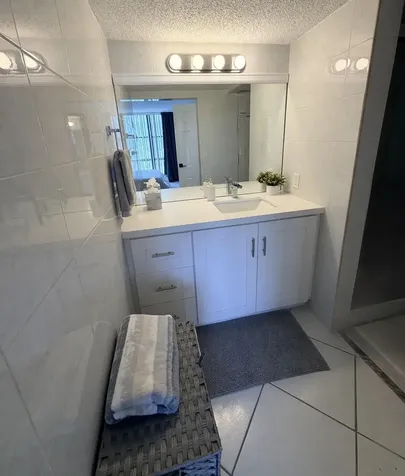 17021 N Bay Road Sunny Isles Beach FL 33160