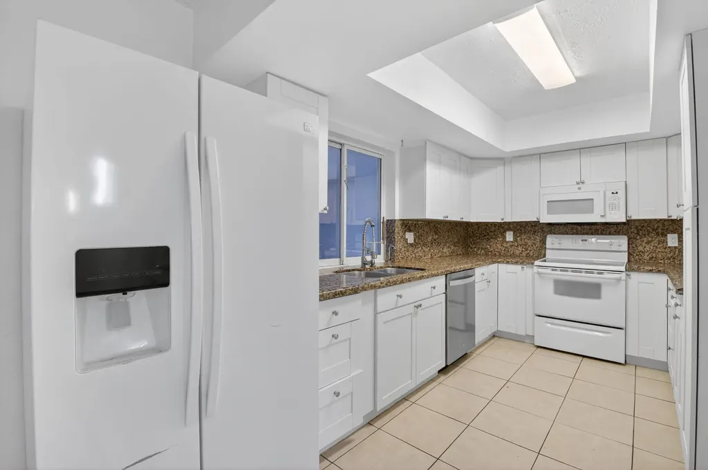 2267 NE 3rd Avenue Boca Raton FL 33431