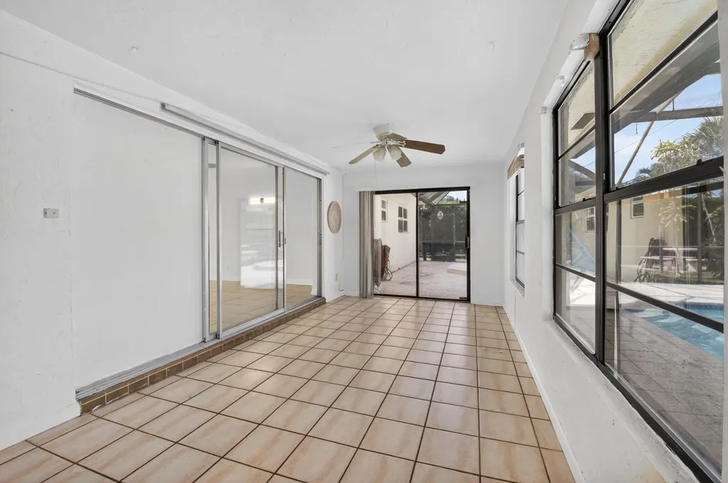 2267 NE 3rd Avenue Boca Raton FL 33431