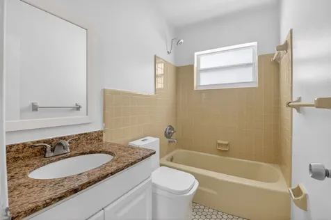 2267 NE 3rd Avenue Boca Raton FL 33431