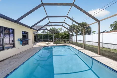 2267 NE 3rd Avenue Boca Raton FL 33431