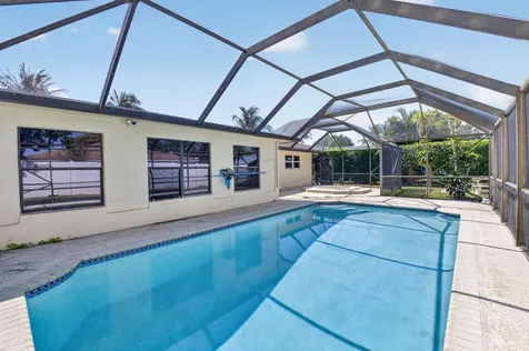 2267 NE 3rd Avenue Boca Raton FL 33431