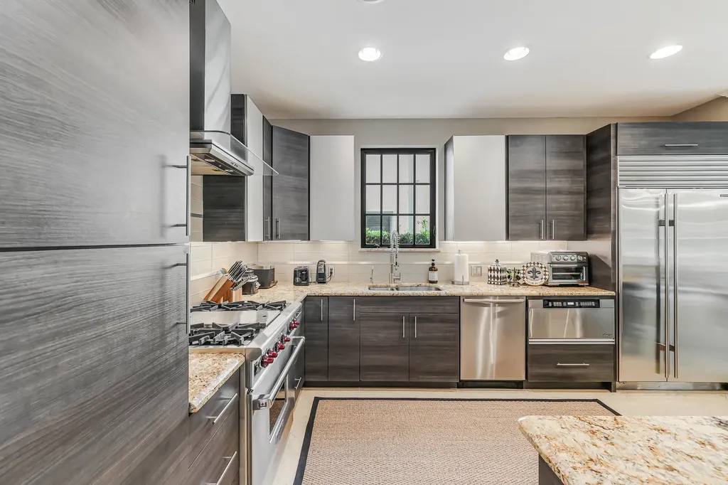 170 Isle Of Venice Drive Fort Lauderdale FL 33301