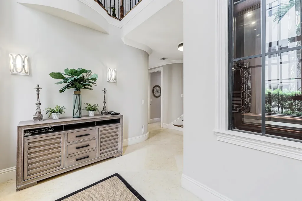 170 Isle Of Venice Drive Fort Lauderdale FL 33301