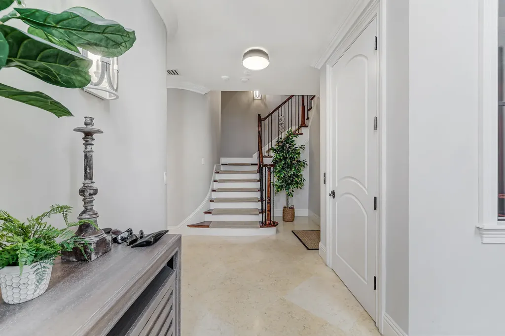 170 Isle Of Venice Drive Fort Lauderdale FL 33301
