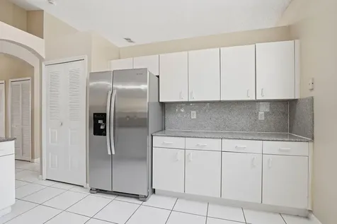 1495 SW 105th Avenue Pembroke Pines FL 33025