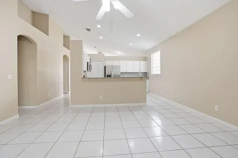 1495 SW 105th Avenue Pembroke Pines FL 33025