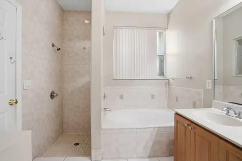 1495 SW 105th Avenue Pembroke Pines FL 33025