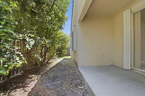 1495 SW 105th Avenue Pembroke Pines FL 33025