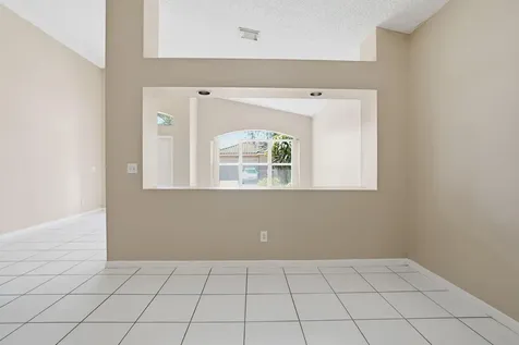 1495 SW 105th Avenue Pembroke Pines FL 33025