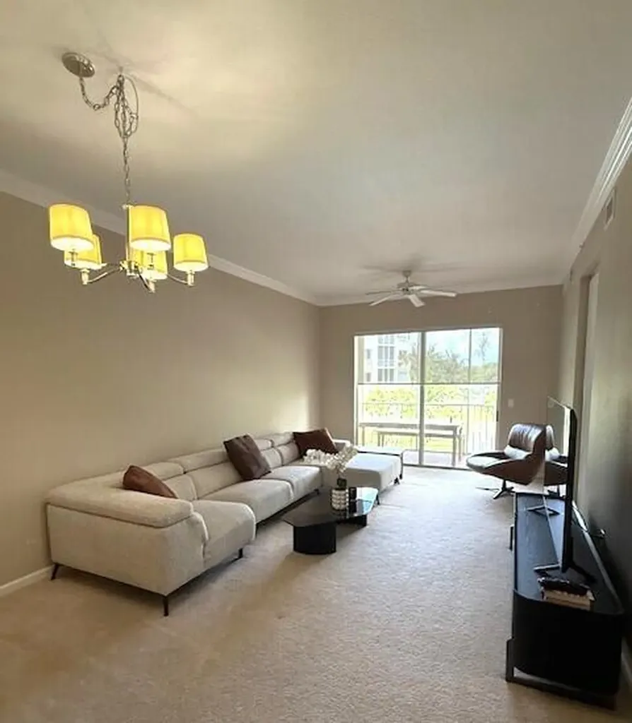 3500 Oaks Clubhouse Drive Pompano Beach FL 33069