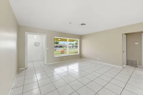 1772 NW 38th Street Oakland Park FL 33309
