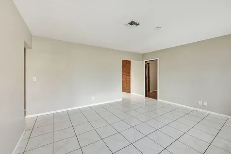 1772 NW 38th Street Oakland Park FL 33309