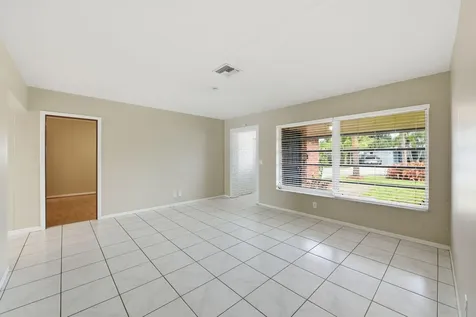 1772 NW 38th Street Oakland Park FL 33309