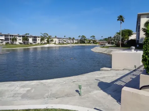 2856 S Garden Drive S Lake Worth FL 33461