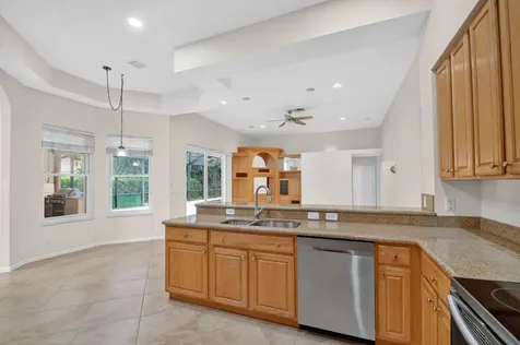 9644 Gray Hawk Way Lake Worth FL 33467