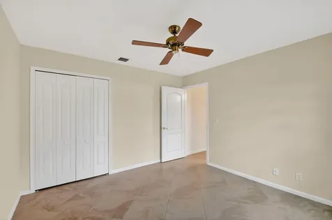 9644 Gray Hawk Way Lake Worth FL 33467