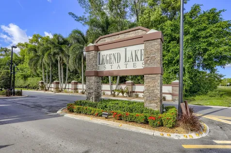 9644 Gray Hawk Way Lake Worth FL 33467
