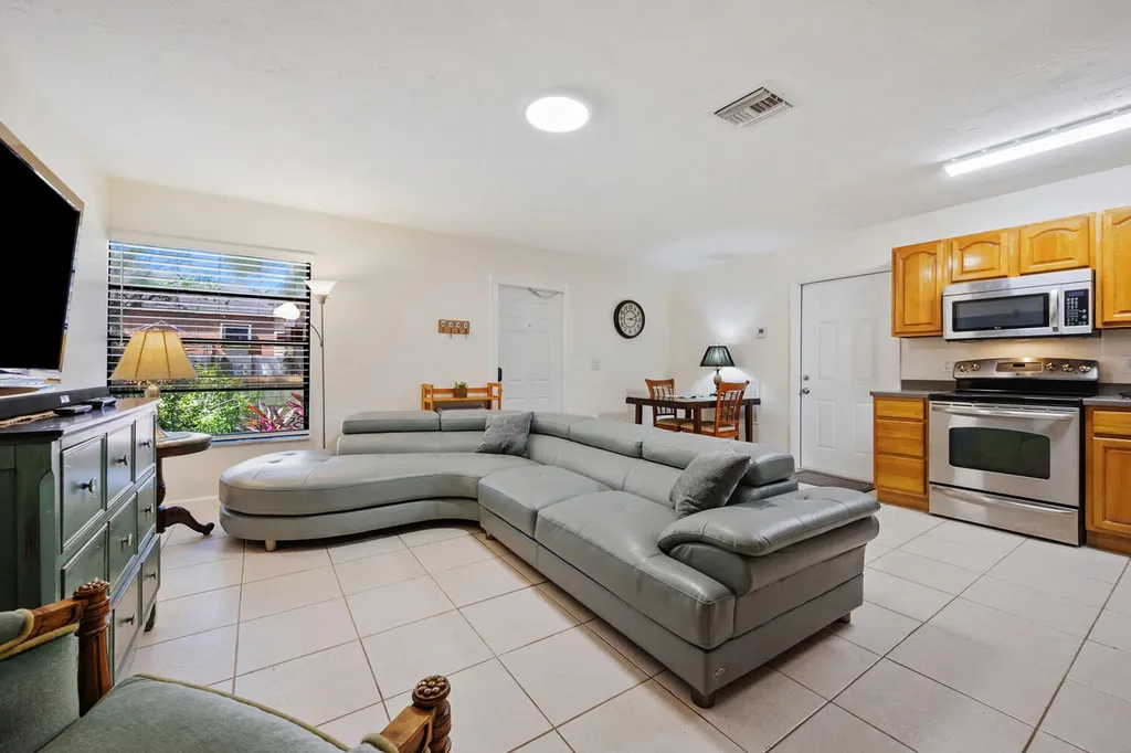 1718 Ridge Road North Palm Beach FL 33408