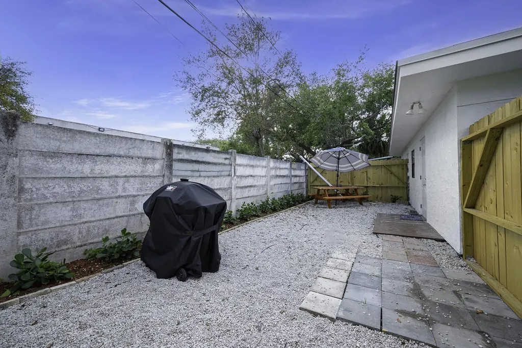 1718 Ridge Road North Palm Beach FL 33408