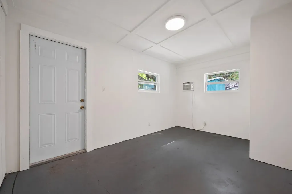 1718 Ridge Road North Palm Beach FL 33408