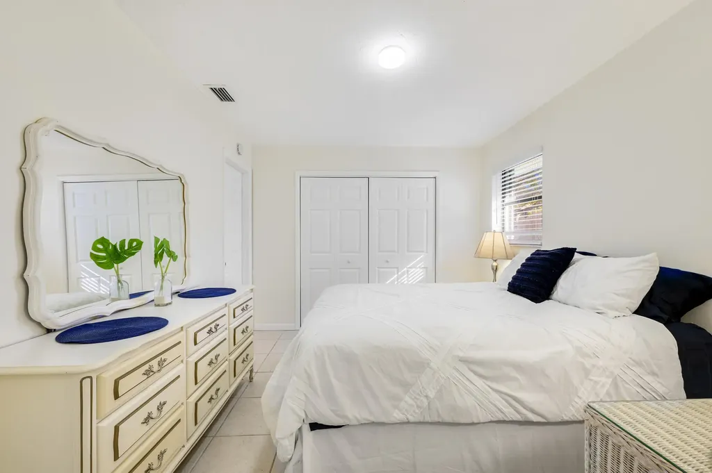 1718 Ridge Road North Palm Beach FL 33408