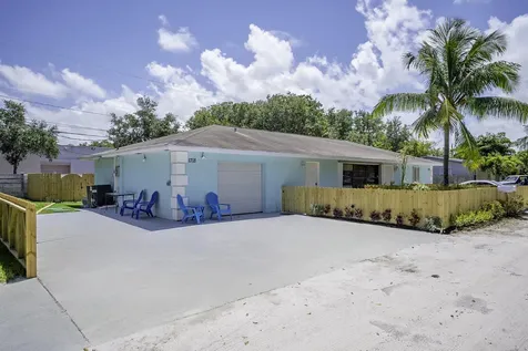 1718 Ridge Road North Palm Beach FL 33408