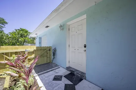 1718 Ridge Road North Palm Beach FL 33408