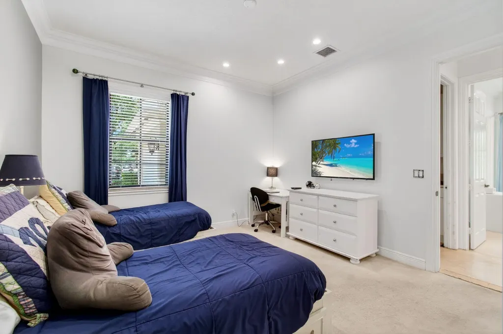 16266 Rosecroft Terrace Delray Beach FL 33446