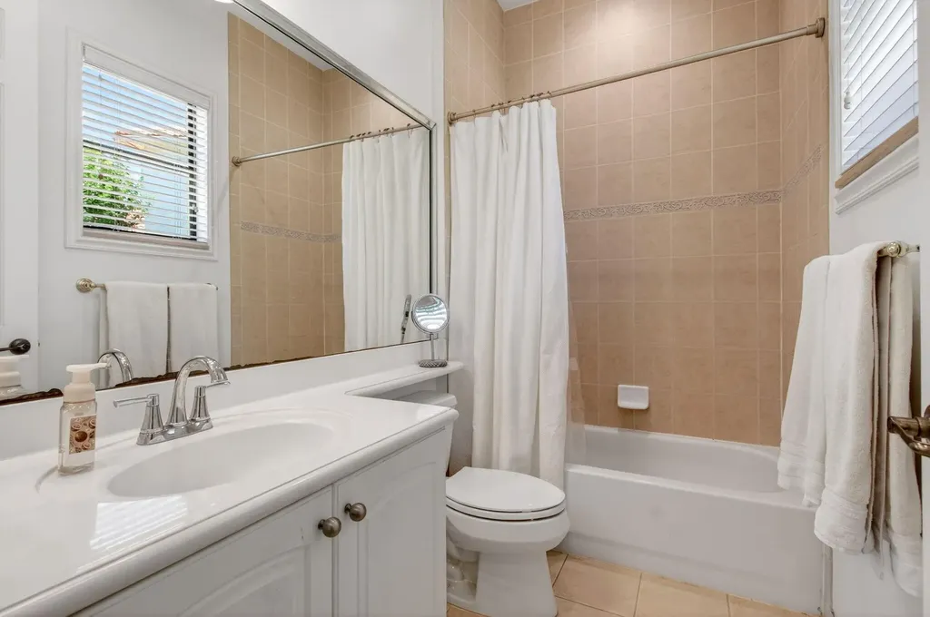 16266 Rosecroft Terrace Delray Beach FL 33446