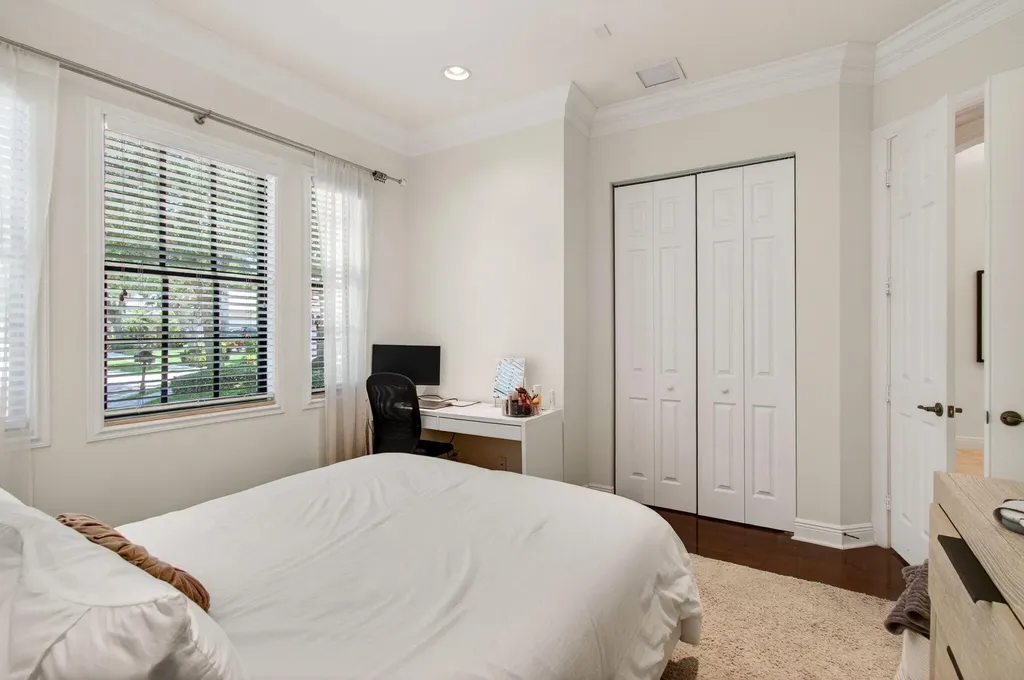 16266 Rosecroft Terrace Delray Beach FL 33446