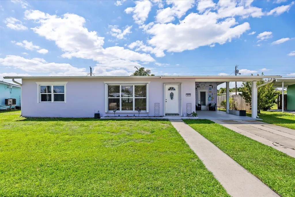 2872 SE Wiltshire Terrace Port St Lucie FL 34952