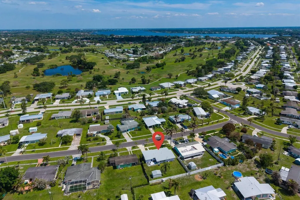 2872 SE Wiltshire Terrace Port St Lucie FL 34952