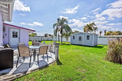 2872 SE Wiltshire Terrace Port St Lucie FL 34952