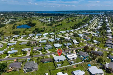 2872 SE Wiltshire Terrace Port St Lucie FL 34952