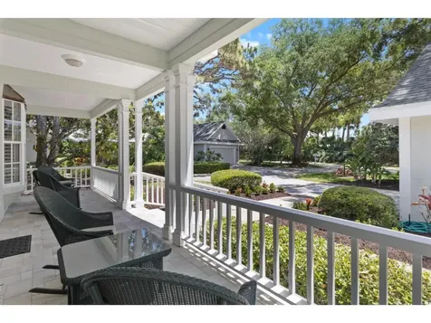 814 Carolina Circle SW Vero Beach FL 32962