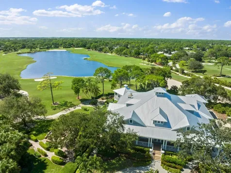 814 Carolina Circle SW Vero Beach FL 32962