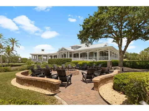 814 Carolina Circle SW Vero Beach FL 32962